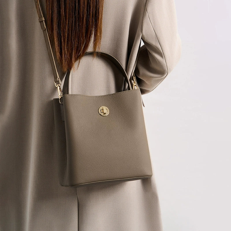 299.99Fashionable bucket bag
