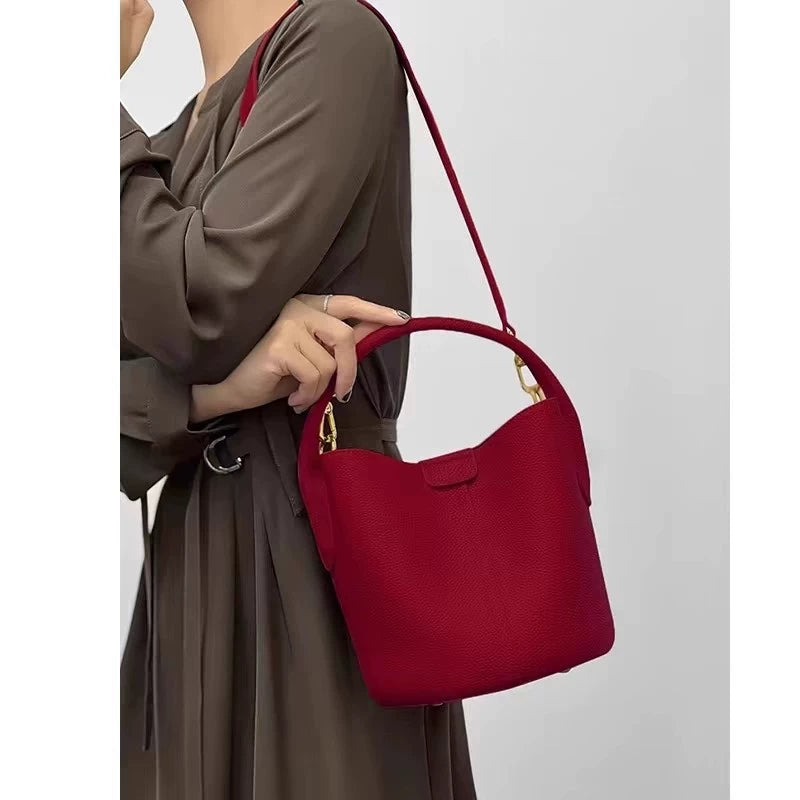 169.99Large-capacity handbag