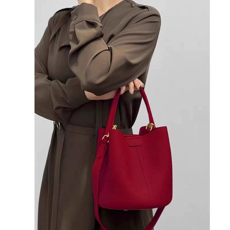 169.99Large-capacity handbag