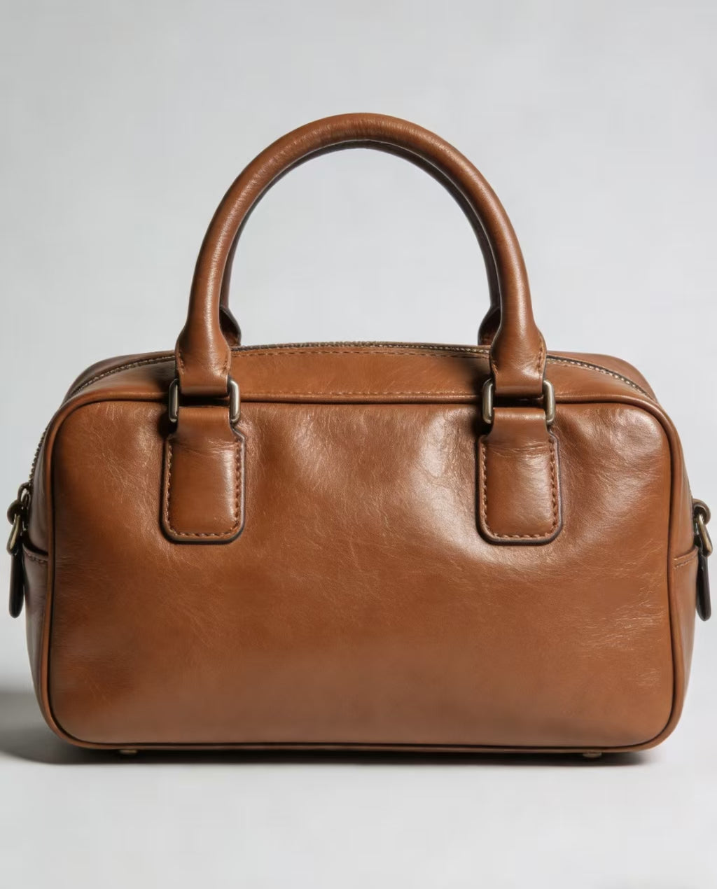 Popular shoulder bags and handbags